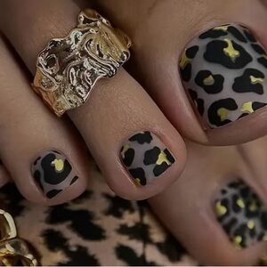 24pcs Leopard Print Press-On Nails MWOT